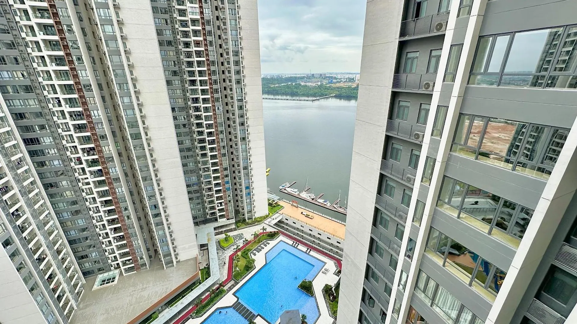 R&F Princess Cove Phase 2 Seine Region Near Ciq By Stayrene Johor Bahru Malaysia