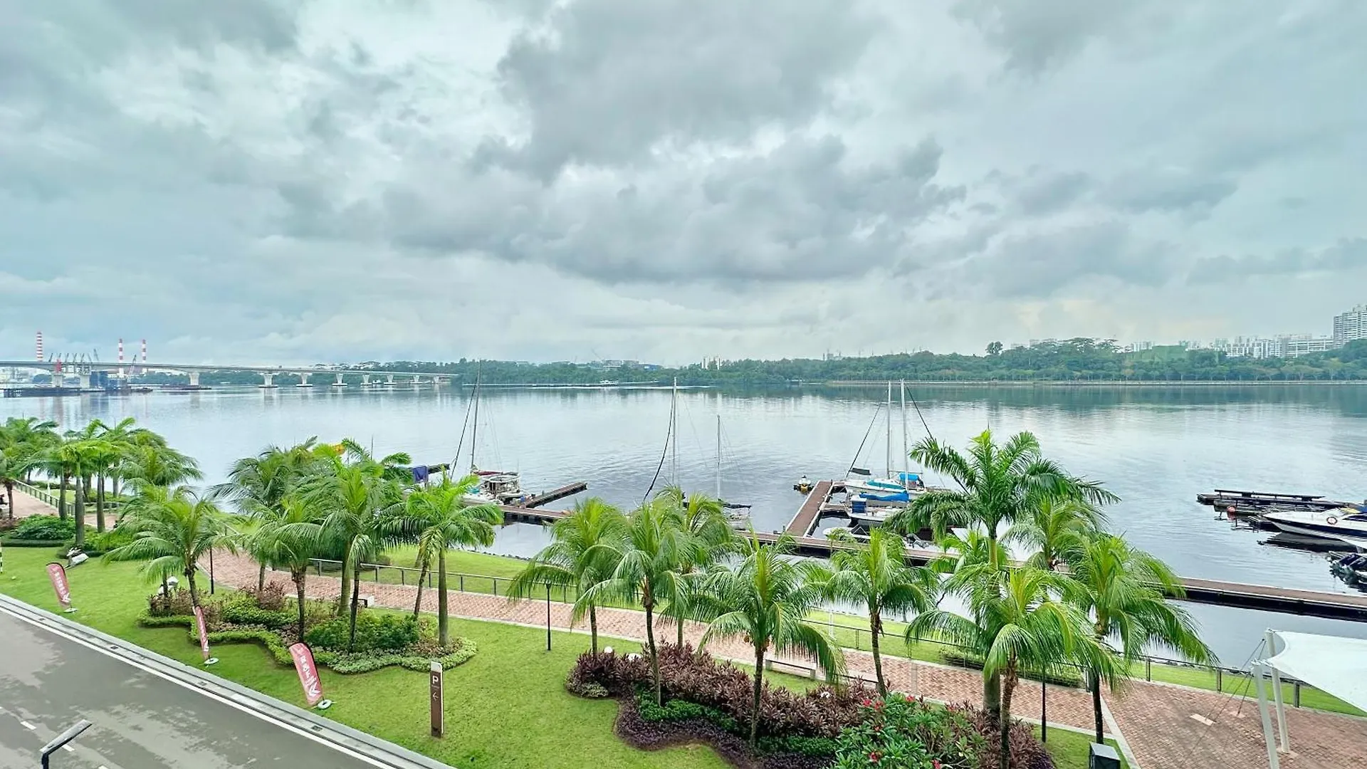 R&F Princess Cove Phase 2 Seine Region Near Ciq By Stayrene Johor Bahru