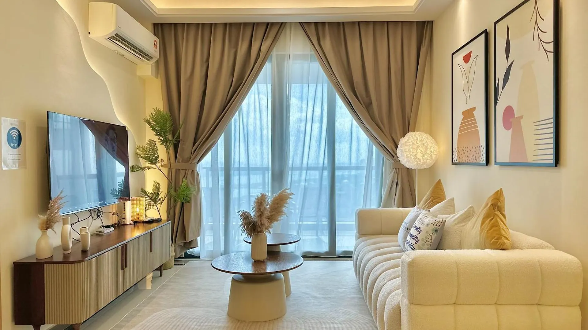 Apartment R&F Princess Cove Phase 2 Seine Region Near Ciq By Stayrene Johor Bahru Malaysia