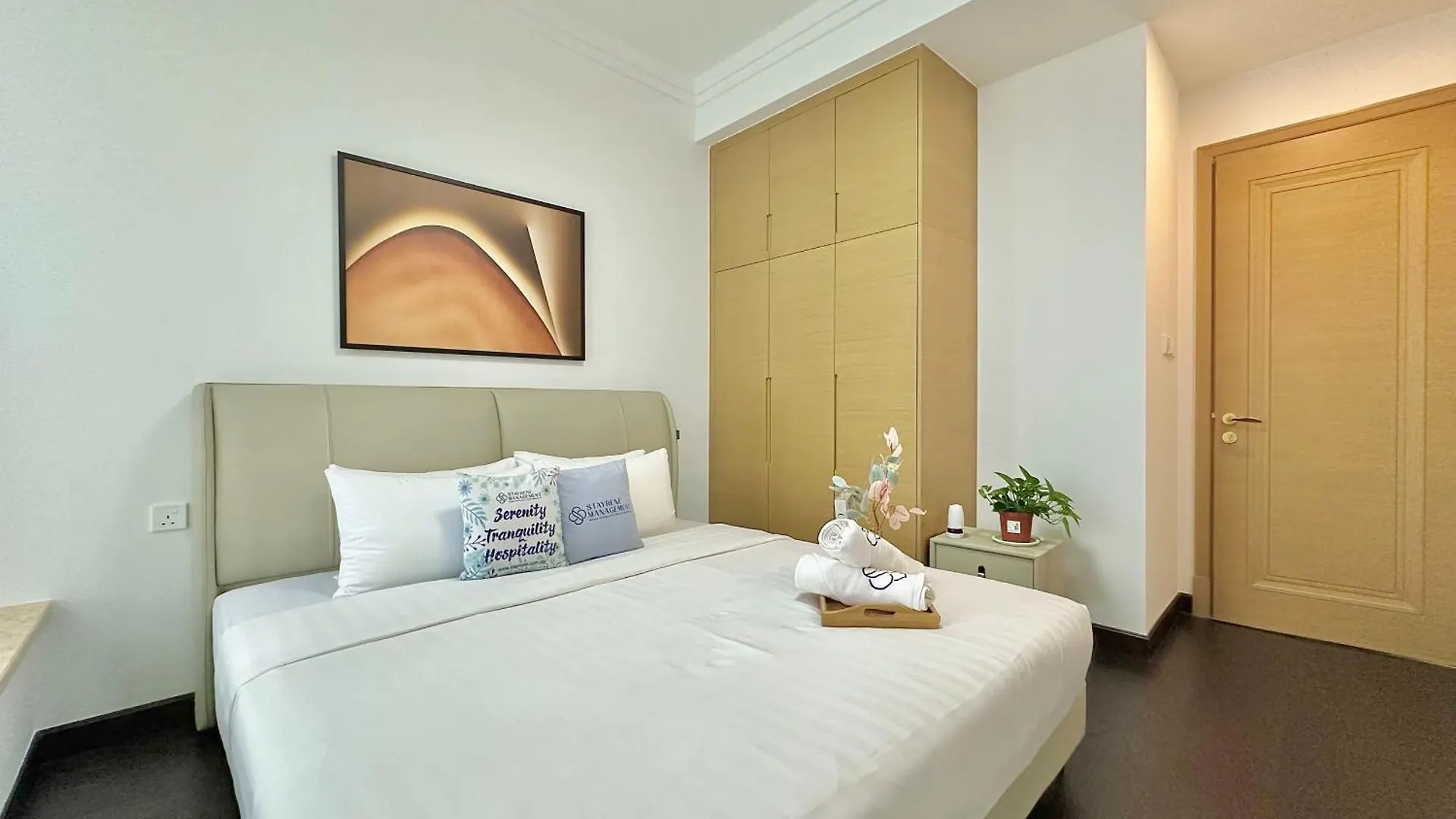 Apartment R&F Princess Cove Phase 2 Seine Region Near Ciq By Stayrene Johor Bahru