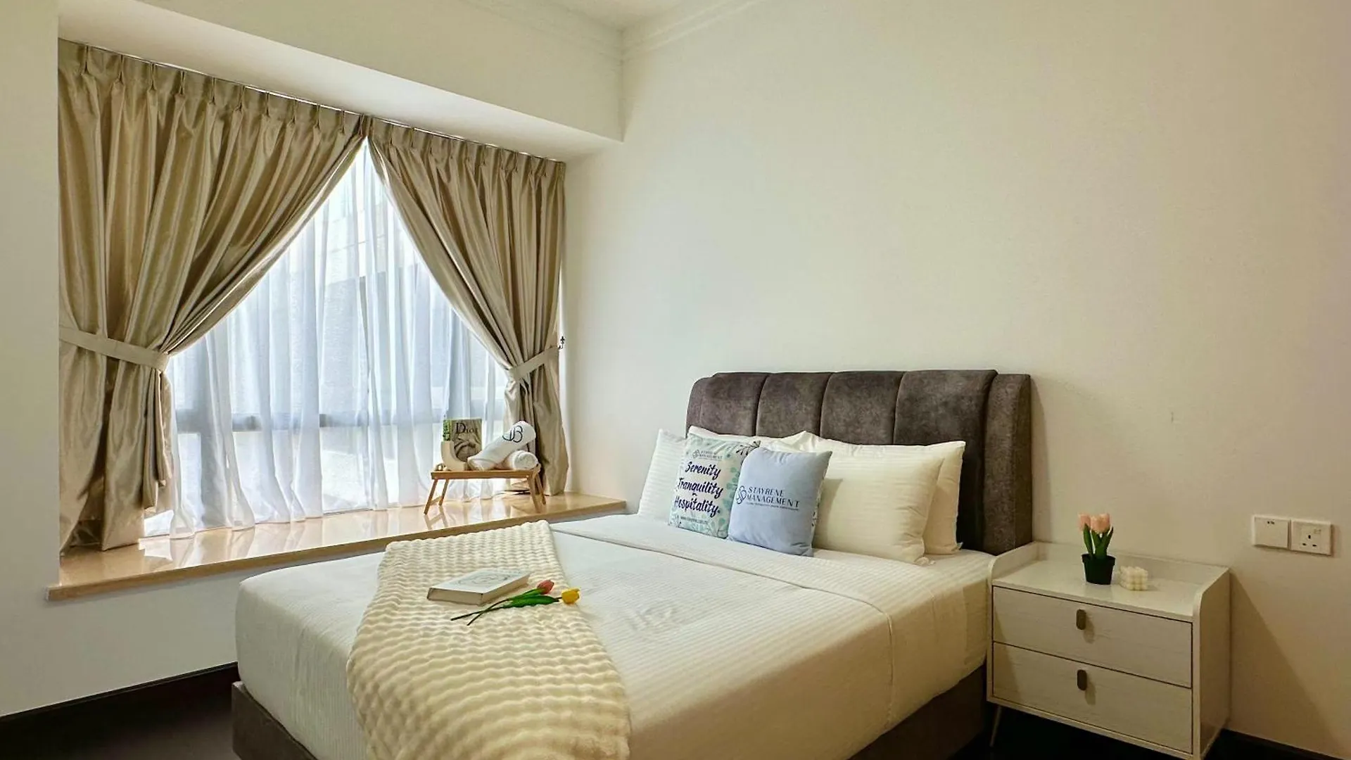 R&F Princess Cove Phase 2 Seine Region Near Ciq By Stayrene Johor Bahru Apartment