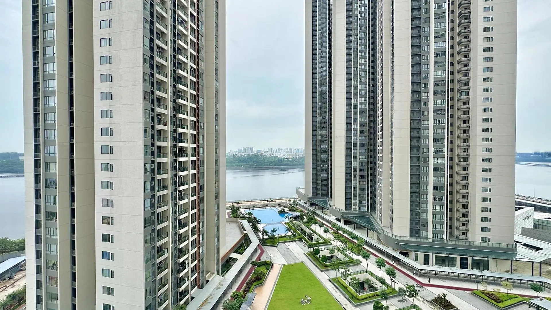 R&F Princess Cove Phase 2 Seine Region Near Ciq By Stayrene Johor Bahru